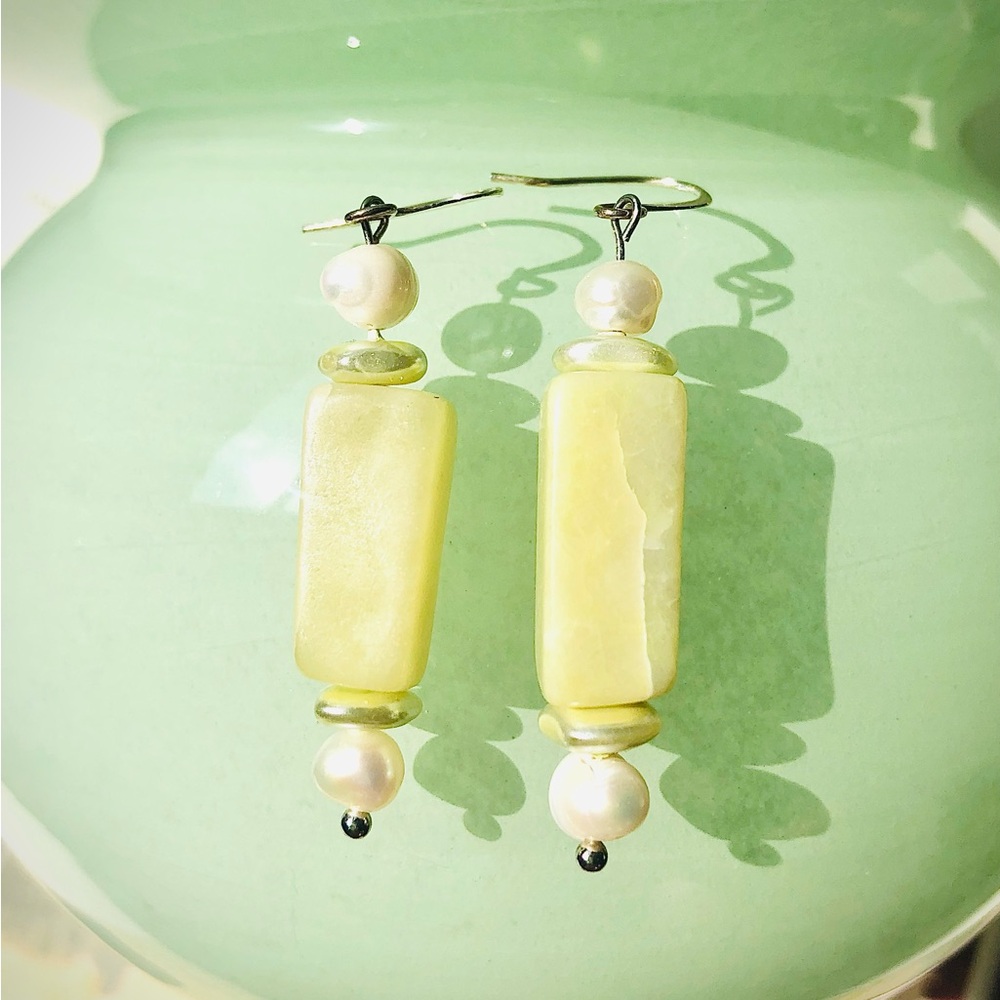 Elegant Green and Pearl Earrings